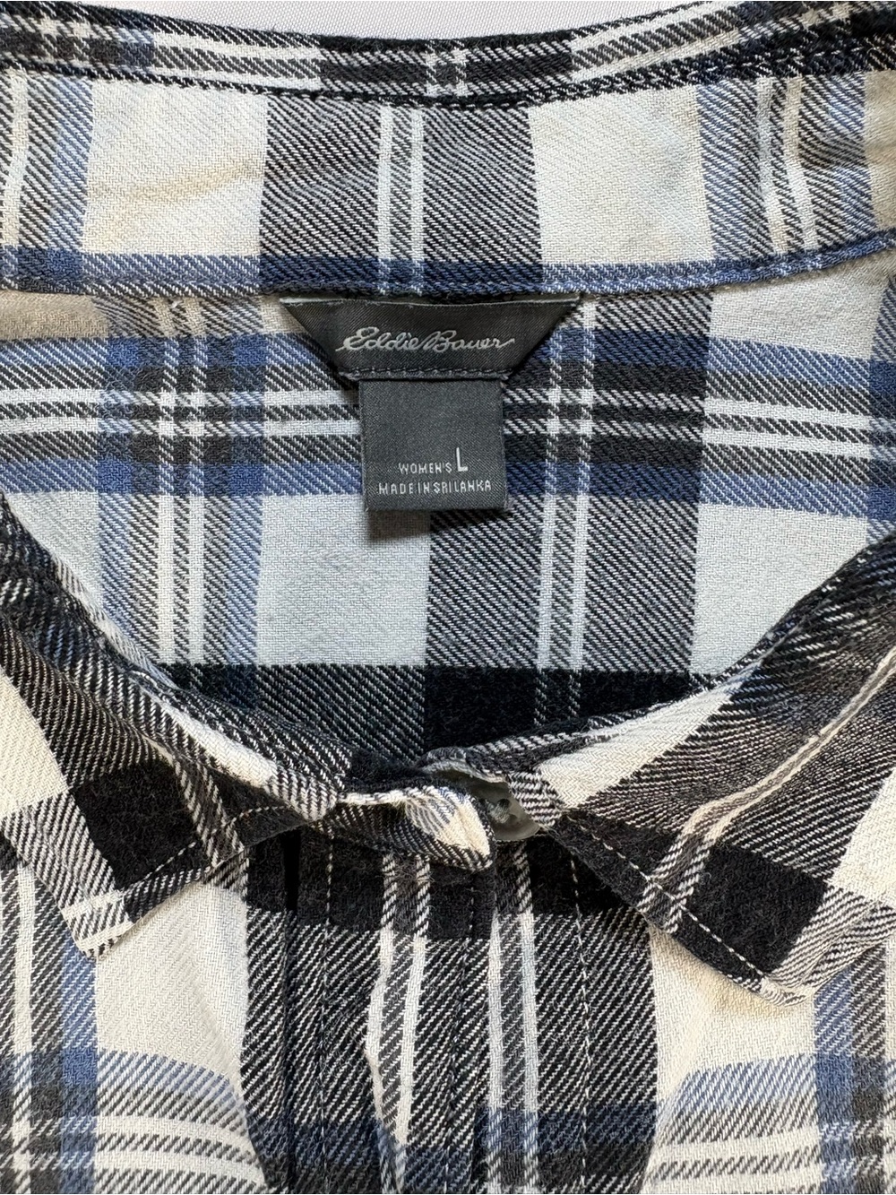 Eddie Bauer Womens Large Plaid Flannel Shirt Blue Black White Button Up L - Picture 5 of 9